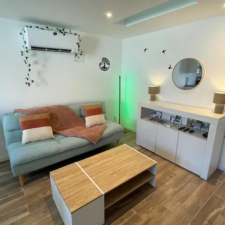 Дом отдыха Modern & Comfortable House Near Bordeaux *